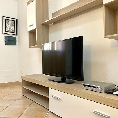 Square Inn Apartment Olbia Bagian luar foto