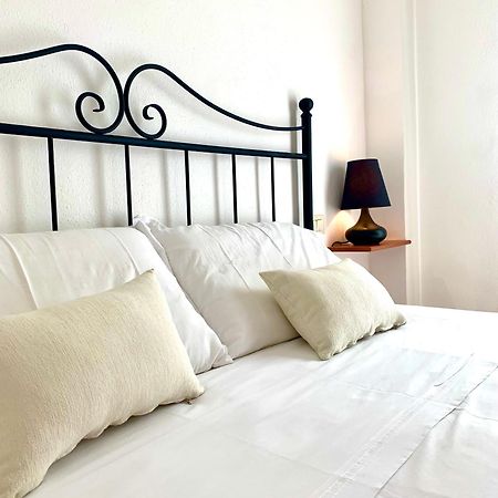 Square Inn Apartment Olbia Bagian luar foto